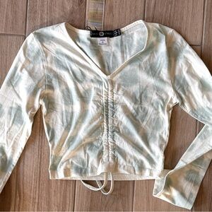 NWT Long sleeve crop top